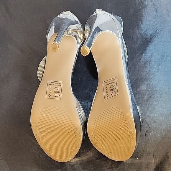 QUPID HIGH HEEL GLITTER EMBROIDERY ANKLE STRAP ZIP CLOSURE CLEAR STRAP SANDAL - Picture 15 of 16